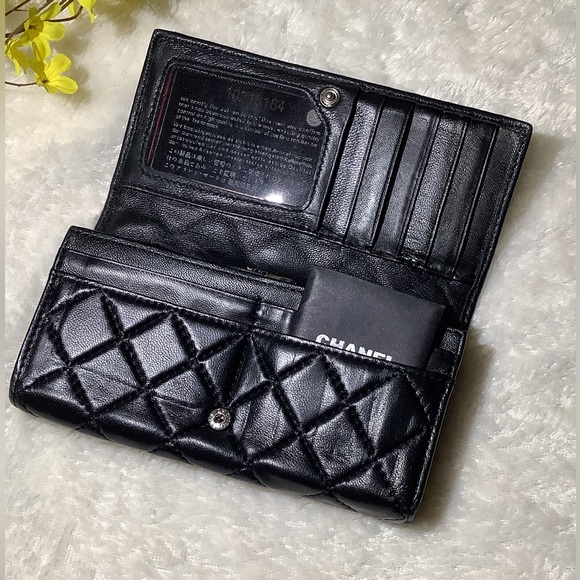 Vintage CHANEL Black Quilted Wallet  Good Condition - Picture 6 of 16